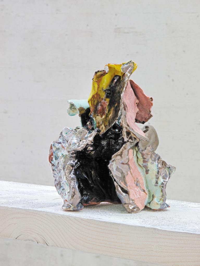 
Warning: Undefined variable $caption in /home/.sites/76/site6839838/web/cms/wp-content/themes/astridwagner/single.php on line 31
