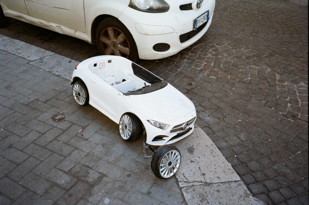 
Warning: Undefined variable $caption in /home/.sites/76/site6839838/web/cms/wp-content/themes/astridwagner/single.php on line 31
