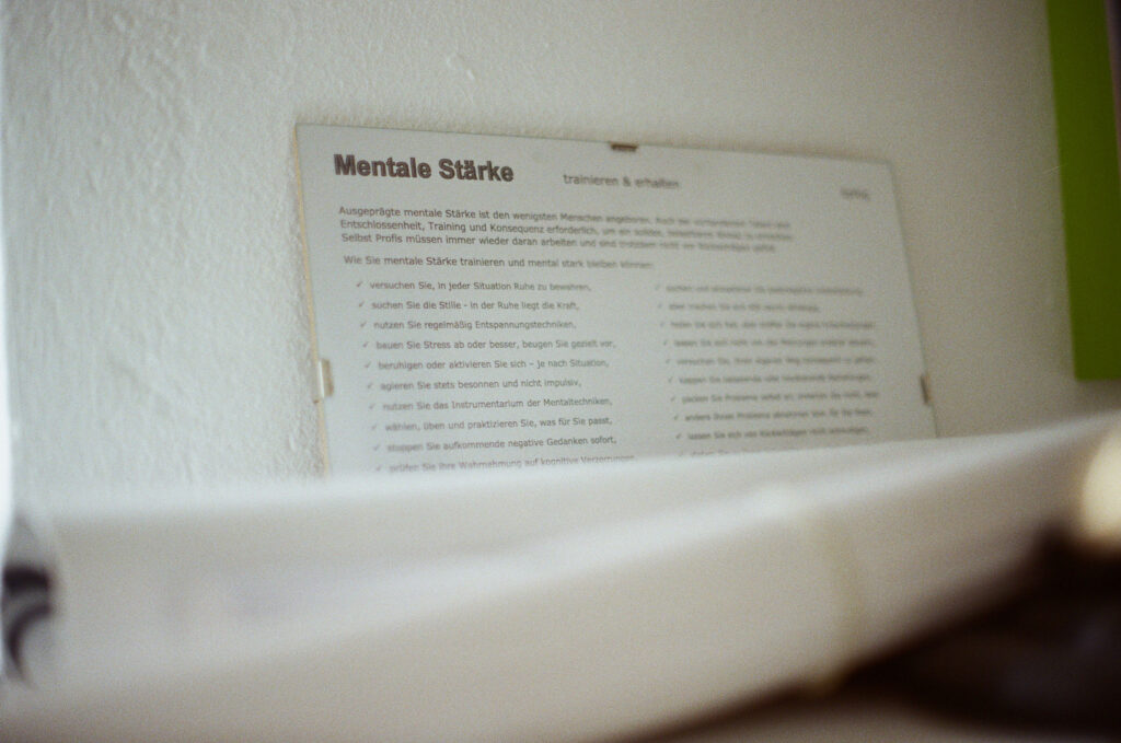 
Warning: Undefined variable $caption in /home/.sites/76/site6839838/web/cms/wp-content/themes/astridwagner/single.php on line 31
